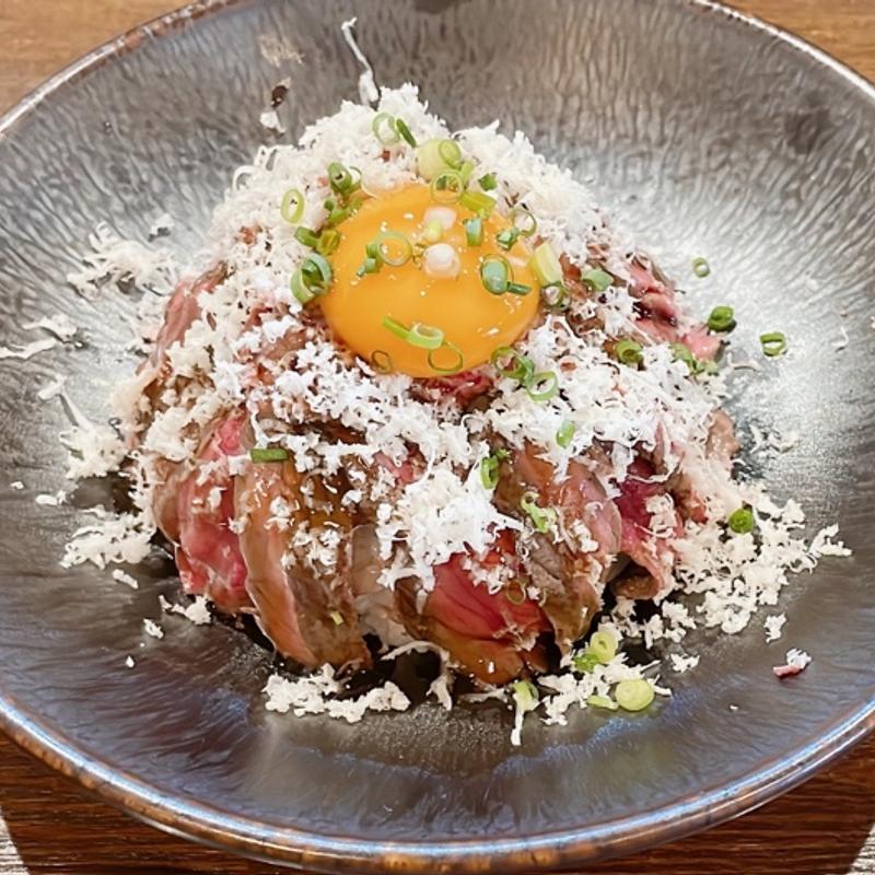 ちょっと大人のステーキ丼　TKG&山ワサビ(ステーキ丼 くに美 札幌市大通)