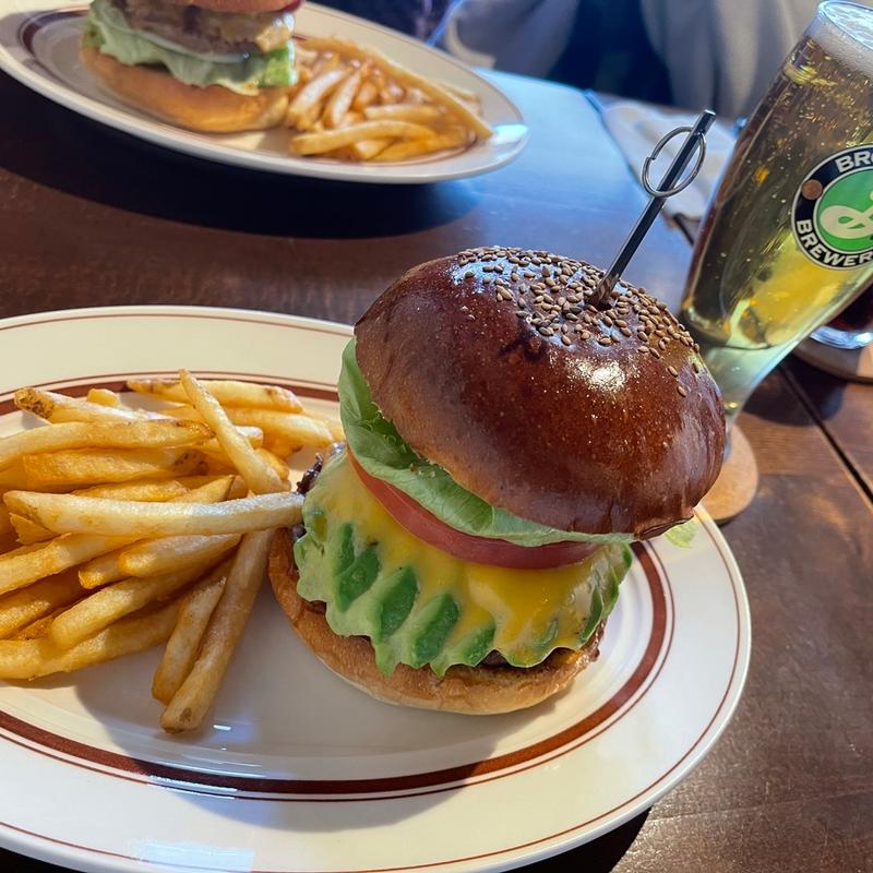 アボカドチーズバーガー(CAFE.ALPS)