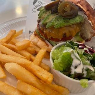 アボカドチーズバーガー(バーガーマニア 白金店 （Burger Mania）)