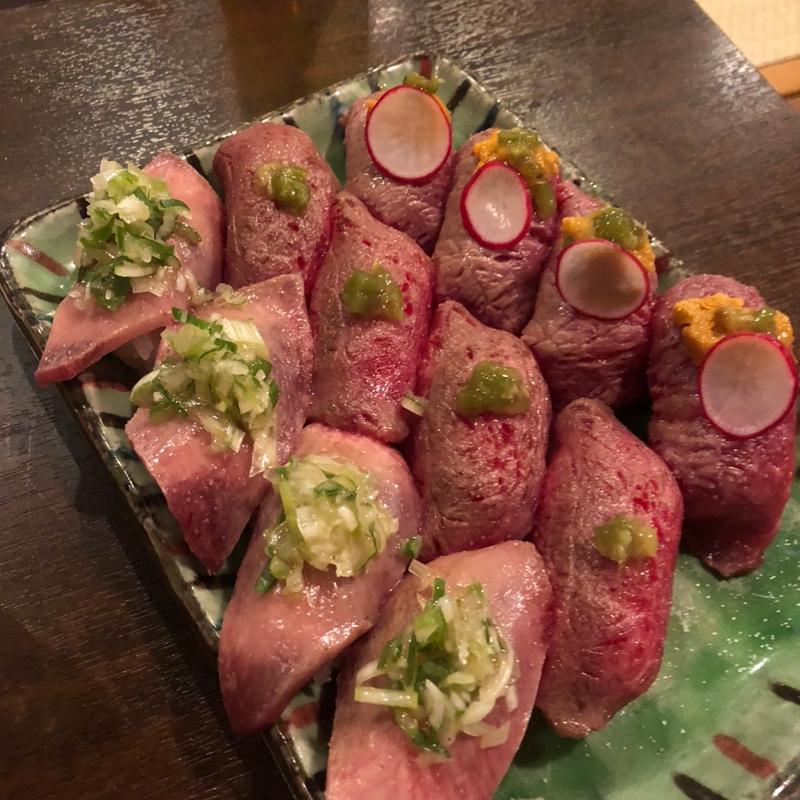 (大衆肉割烹てっぺー)