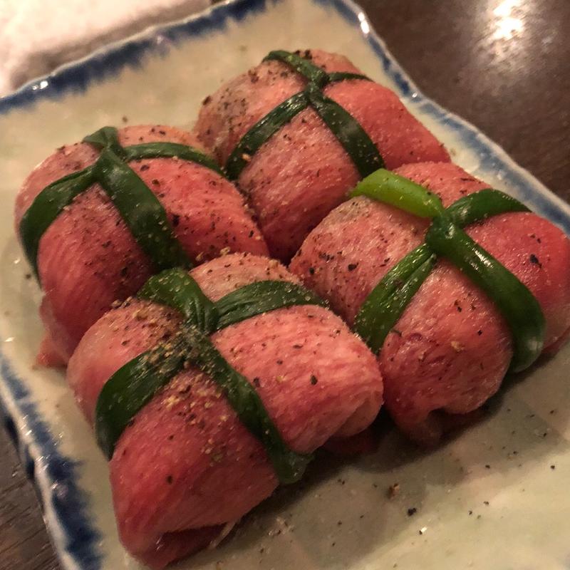 (大衆肉割烹てっぺー)