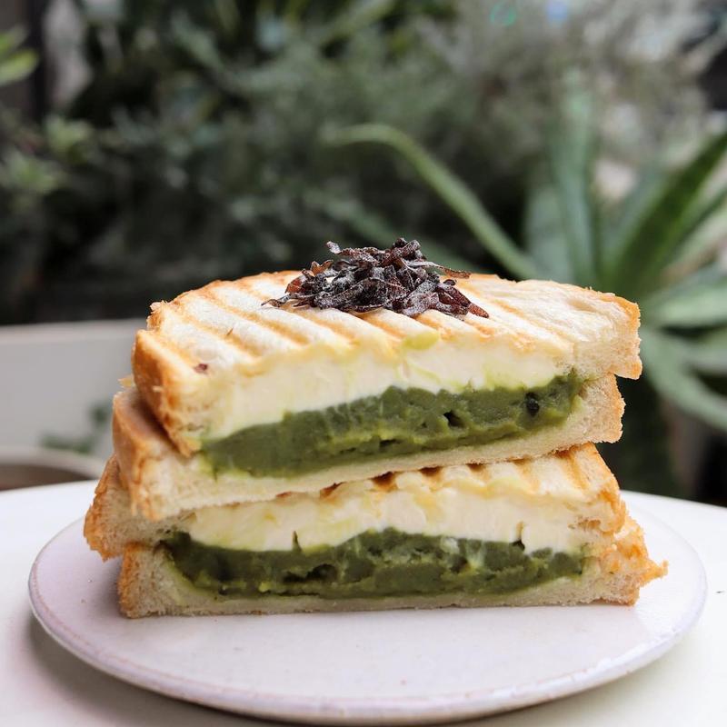 抹茶あんチーズホットサンド(City Coffee Setagaya)