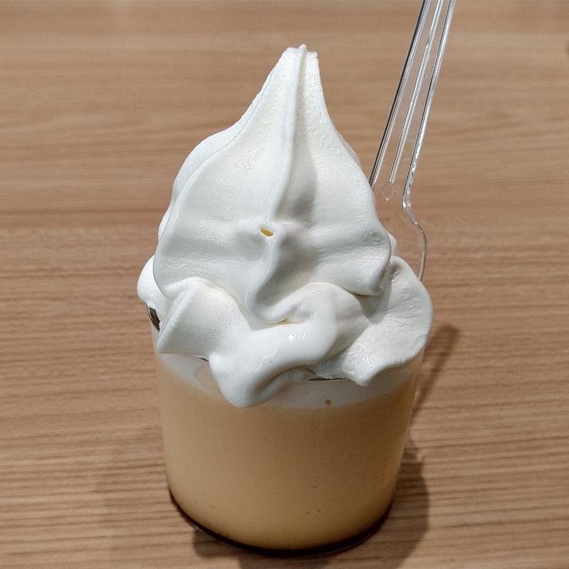 たまごぷりんソフト～リッチ(たまご舎 ファームファクトリー)