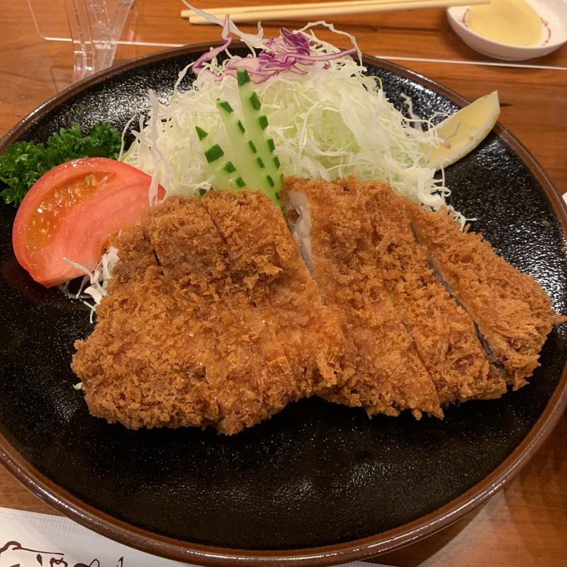 ロースとんかつ定食(とんかつ 大関 湘南台店)