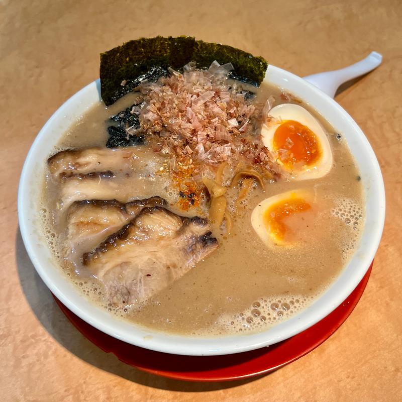 魚介豚骨ラーメン(長浜ナンバーワン 博多デイトス店)