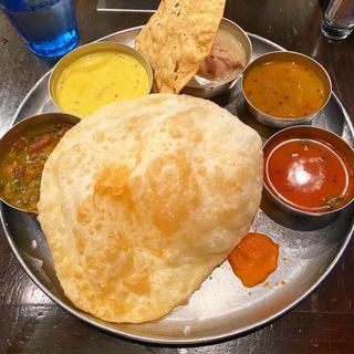 ランチミールス(ダバインディア (Dhaba India))