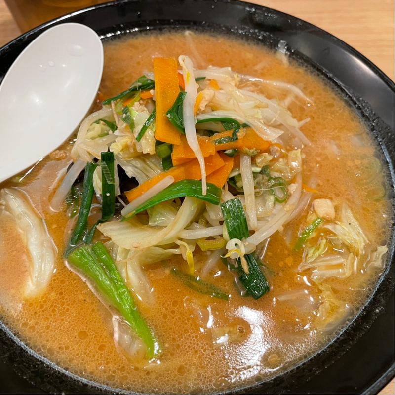 濃厚味噌野菜ラーメン(威風 飯田橋店)