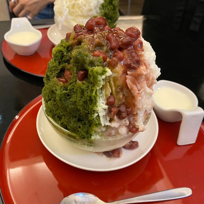 宇治金時ミルク(あんみつ抹茶処 雷門まとい)