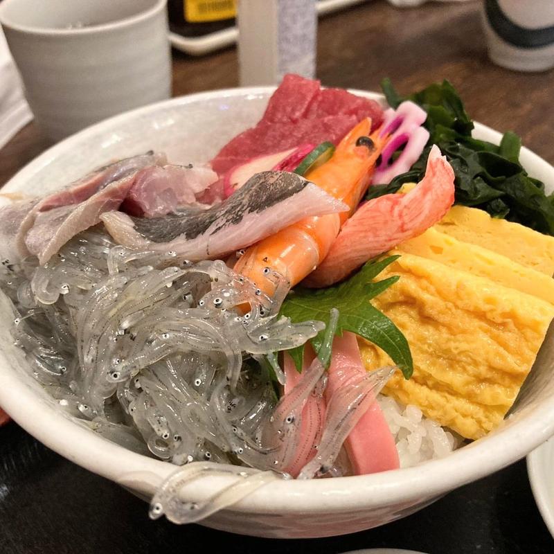 本日の三品丼(はら田)