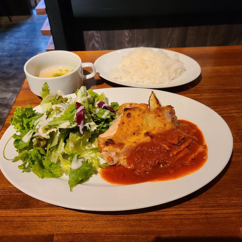 (肉と野菜の石窯バル MONPAL （モンパル）)