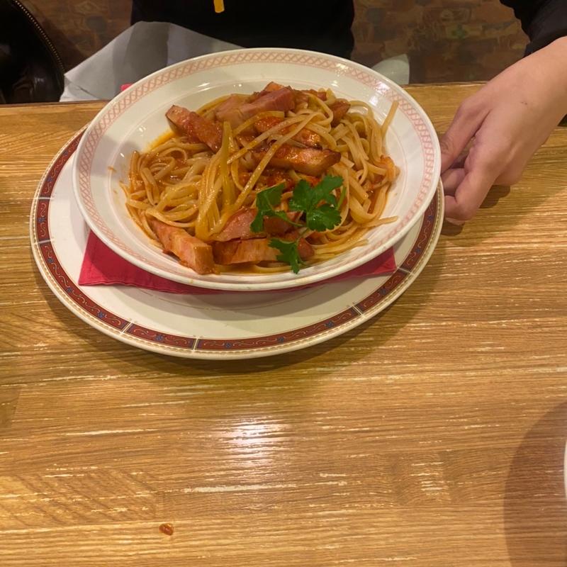 厚切りベーコンのパスタ(香草イタリア料理あらじん)