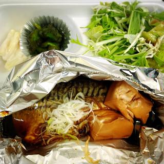 煮付 サバと豆腐弁当(おらい食堂)