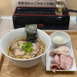 特製醤油らぁ麺 黒(Ramen Suzurun)