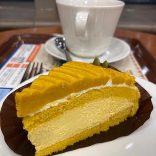 かぼちゃのズコットケーキ(カフェ・ド・クリエグランデュオ立川店)