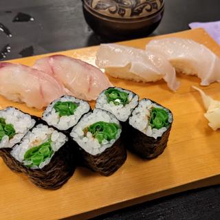 オオタニワタリの巻き寿司(島魚料理 寿し 初枝)