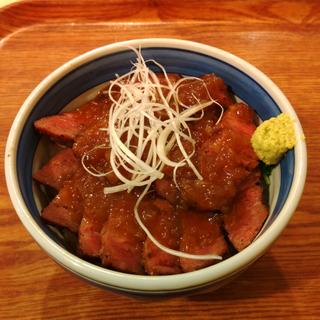 牛ステーキ丼(ローストビーフ星 エスパル郡山)