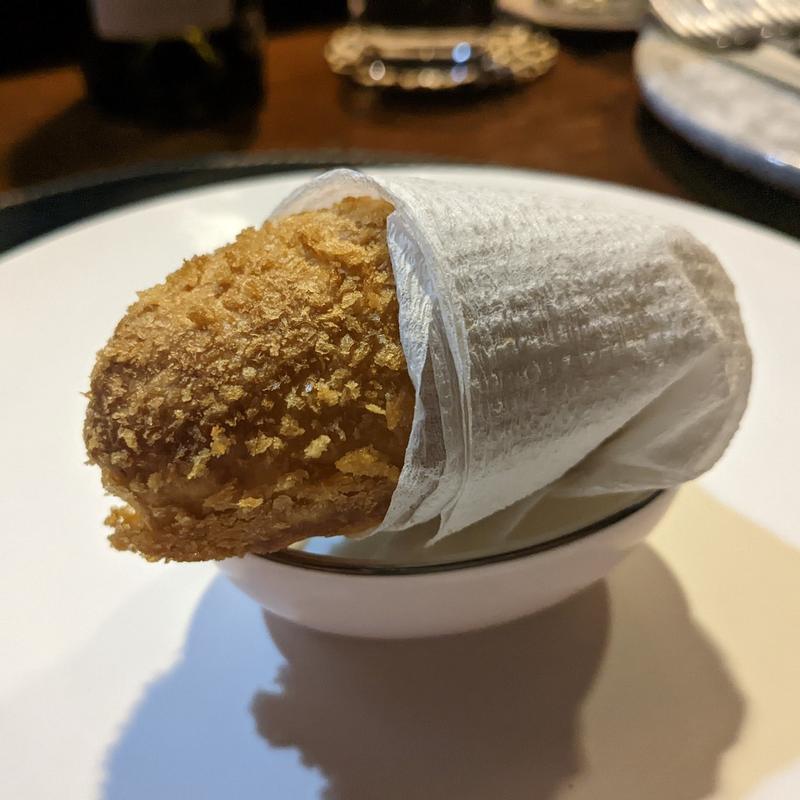 焼きカレーパン、ヒグマ煮込み(パントス by 3104)