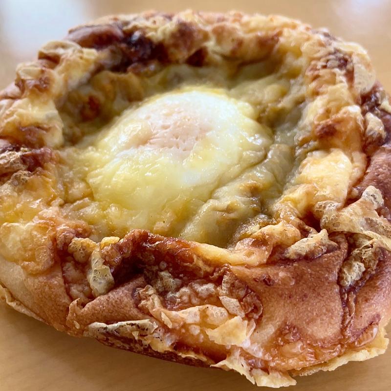 焼きチーズカレーパン(藤の木)