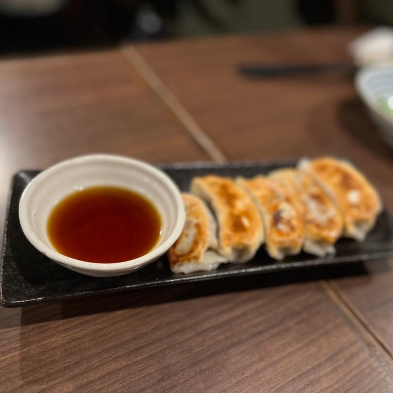 肉汁たっぷり餃子(朝〆やきとんの淳 )