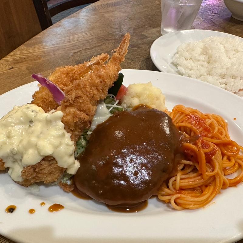 おなじみランチ(はなや食堂)