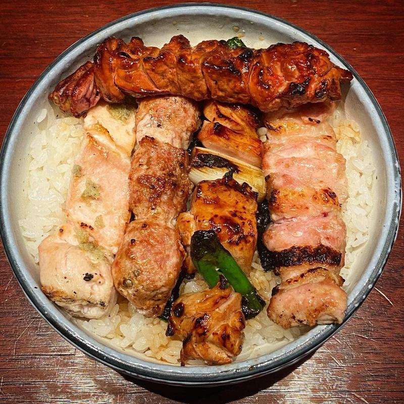 やきとり丼(5本)(伊勢廣　銀座店)