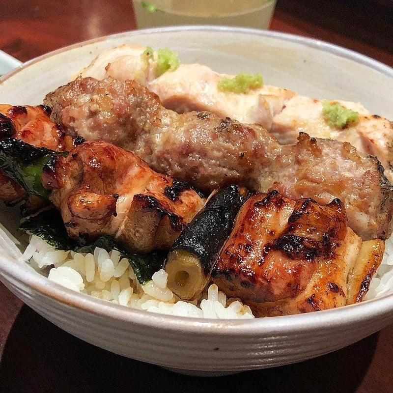 やきとり丼(3本)(伊勢廣　銀座店)