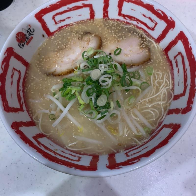 とんこつラーメン(開運丸 （かいうんまる）)