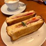 ハムチーズサンド