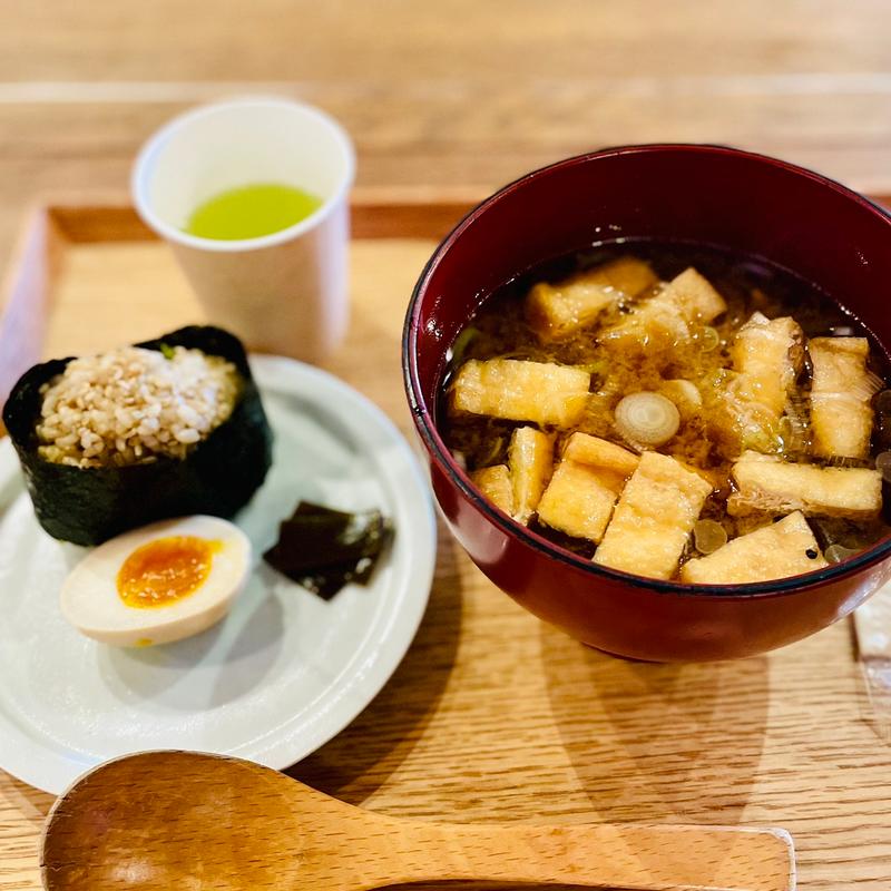 モーニングおにぎりセット(ASAKUSA MISOJYU soup&rice(アサクサミソジュー))