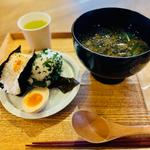 モーニングおにぎりセット(ASAKUSA MISOJYU soup&rice(アサクサミソジュー))