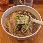 地鶏ミンチのワンタン麺