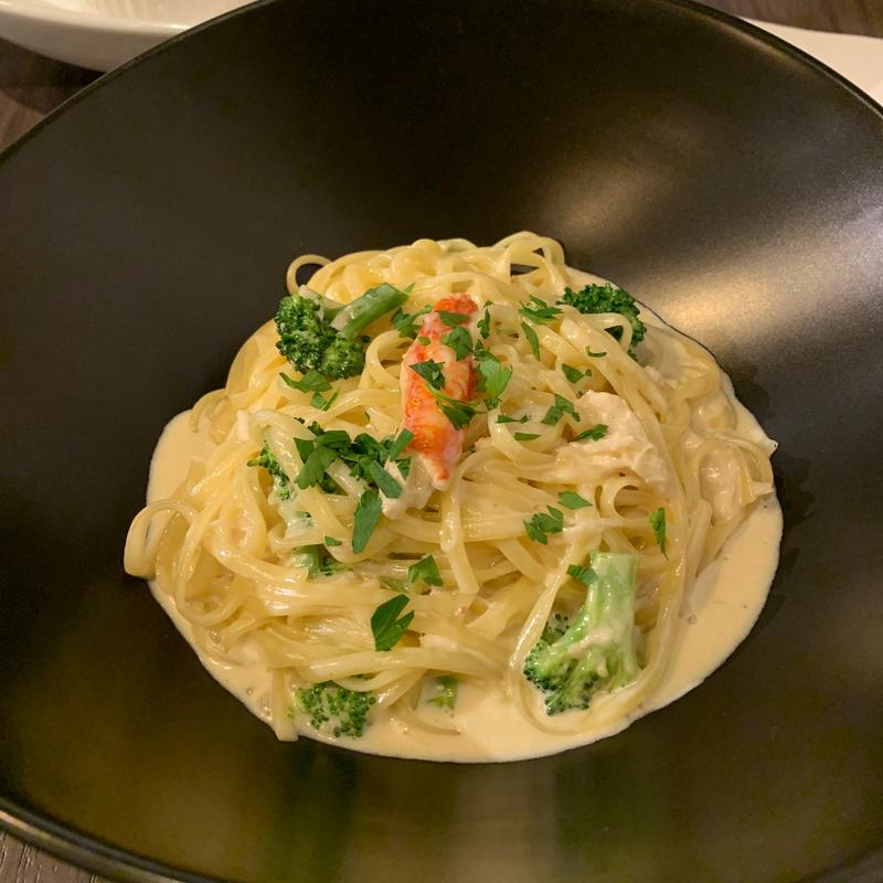 ズワイガニとブロッコリーの蟹味噌クリームソース・リングイネ（生パスタ）(ル ヴェール)