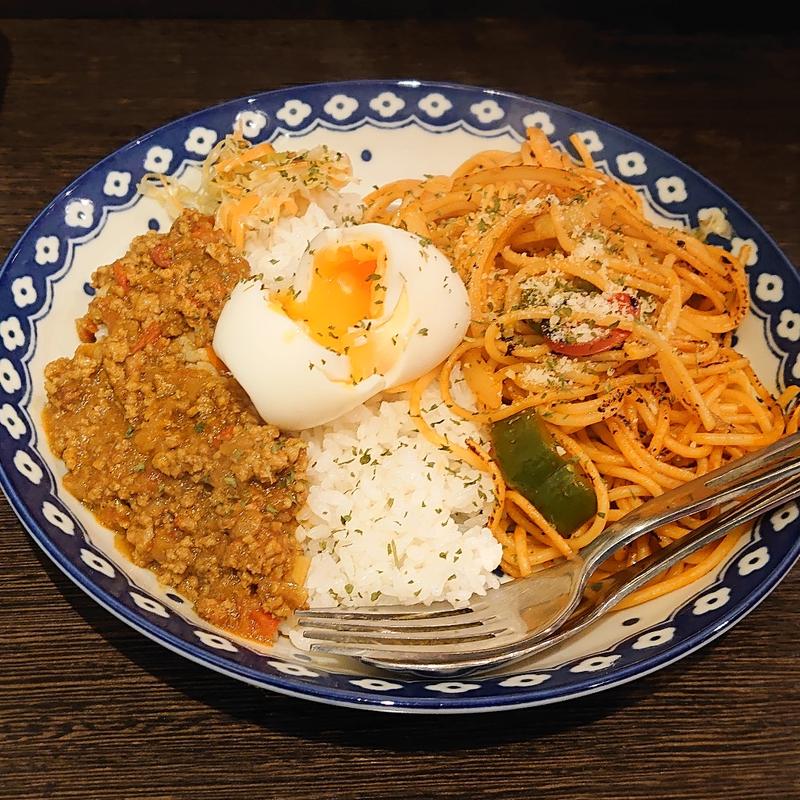 相盛り　キーマカレー&ナポリタン(Re*mo)