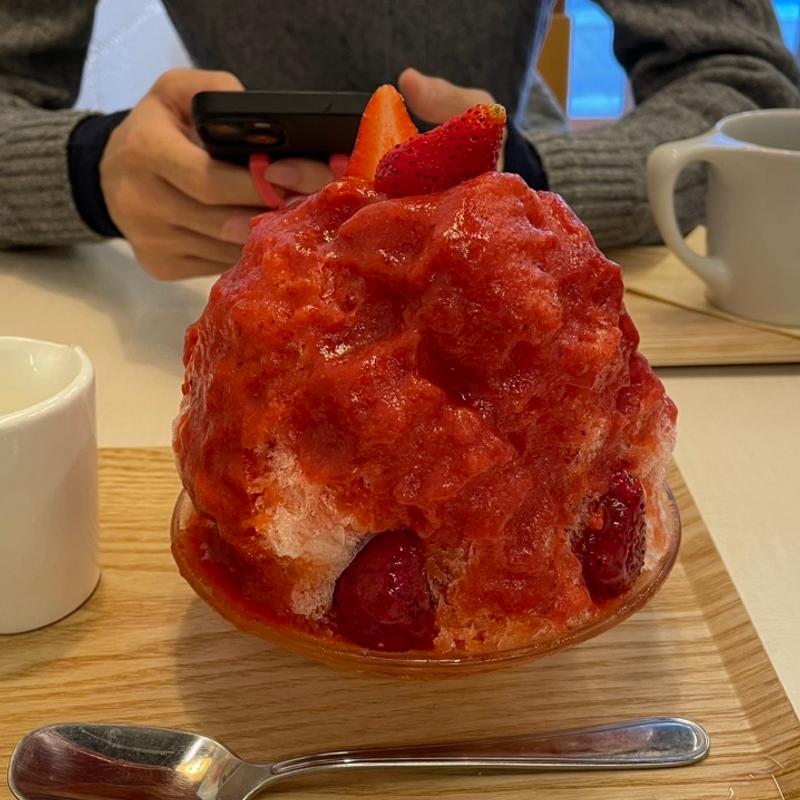 いちごミルク(cafebar miyami（カフェバーミヤミ）)