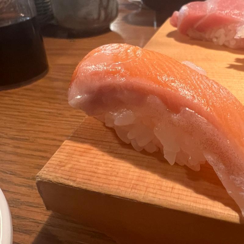 サーモン(神保町 すし わさび)