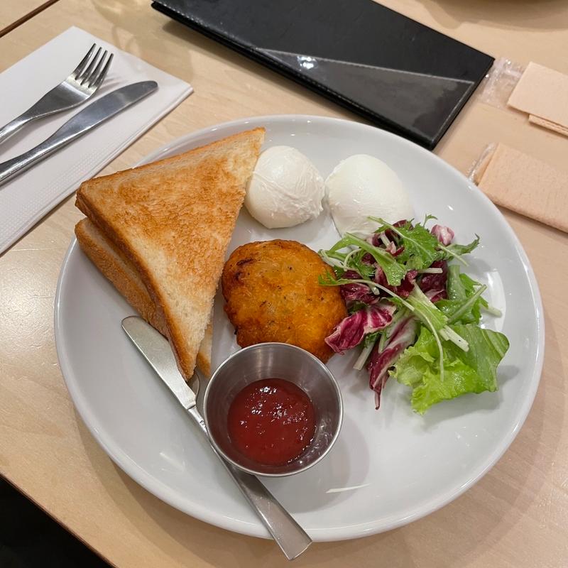 お好きな卵料理とハッシュドポテト(egg東京店)