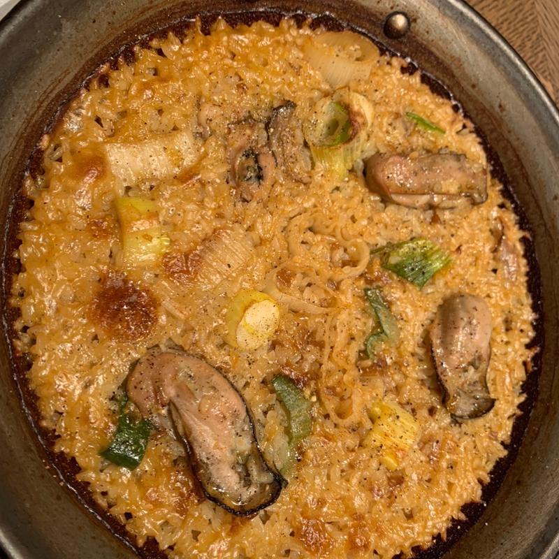 牡蠣と万願寺唐辛子のパエリア(PEP spanish bar 調布店)