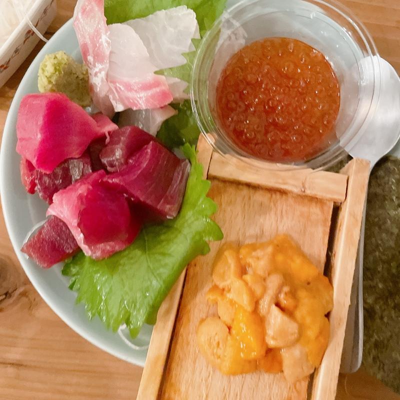 ぼてもり小(魚熊鮮魚店と立ち飲みぼてふり)