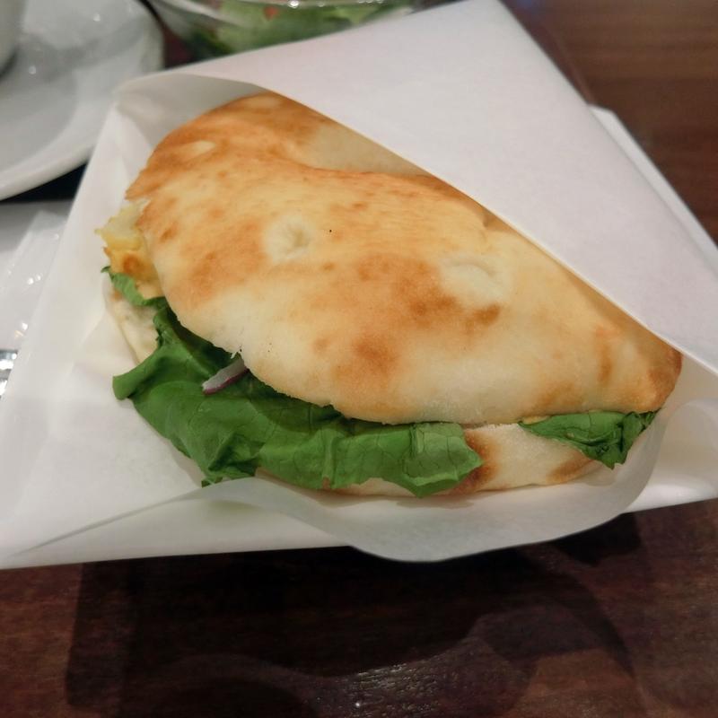 ベイクドエッグ＆ツナ(illy CAFFÈ)