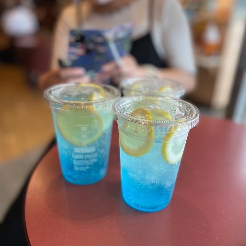 ブルーレモンスカッシュ(カフェ・ベローチェ 神保町店 （CAFFE VELOCE）)