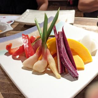 生野菜と金山寺味噌、柚子味噌(味噌鐵 カギロイ)