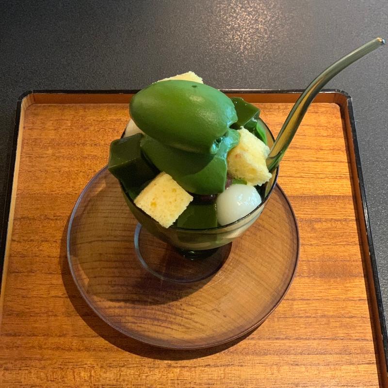 濃い抹茶パフェ(菊乃井 無碍山房)