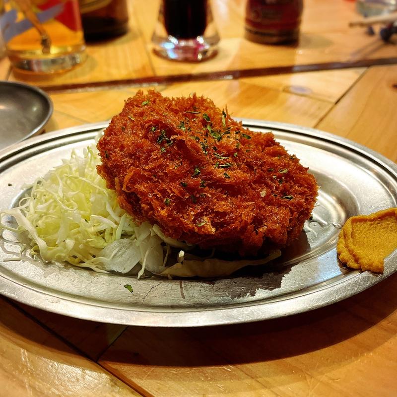 メンチカツ(大衆酒場 チャン栓チャン)