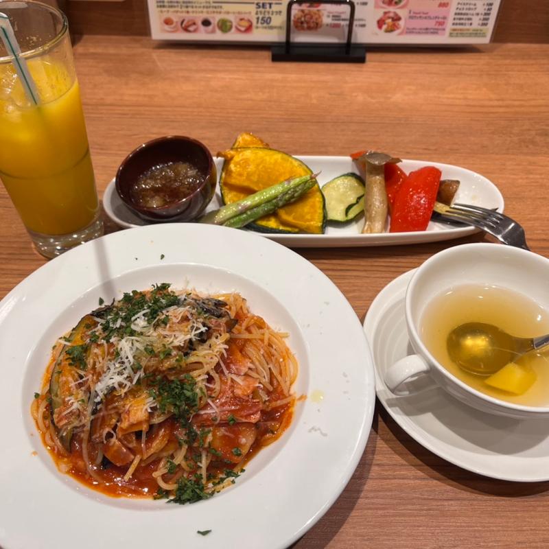 なすとベーコンのアマトリチャーナ(ブラックブラウン 渋谷店)