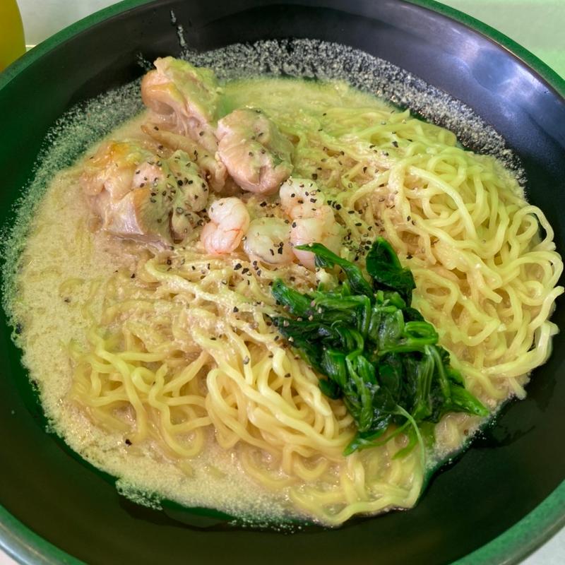 グリーンカレーヌードル(ビッグさんど)