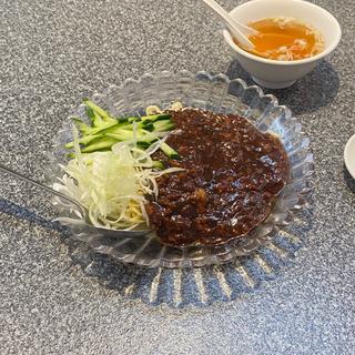 ジャージャー麺(神田餃子屋 本店 （カンダギョウザヤ）)