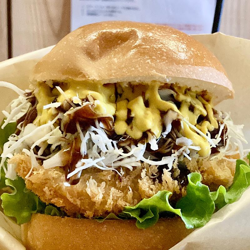 鰤カツ(toto BURGER)