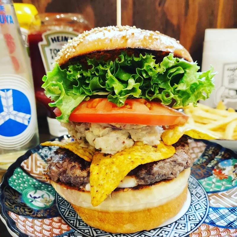 桜川二丁目ポテサラバーガー～ドリトスを添えて～(ハンバーガーのオクノ)