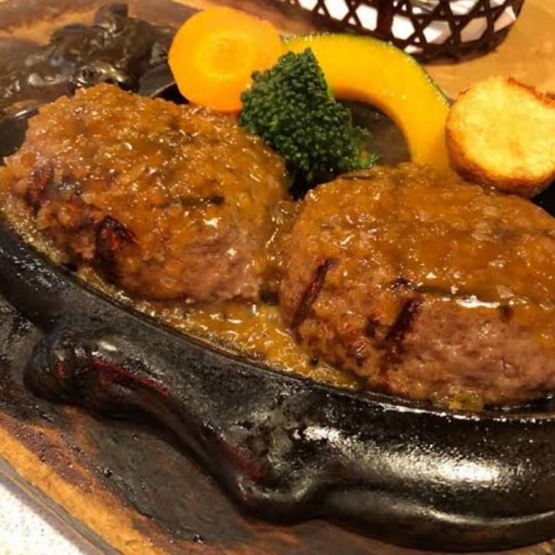 げんこつハンバーグ(炭焼きレストラン さわやか)