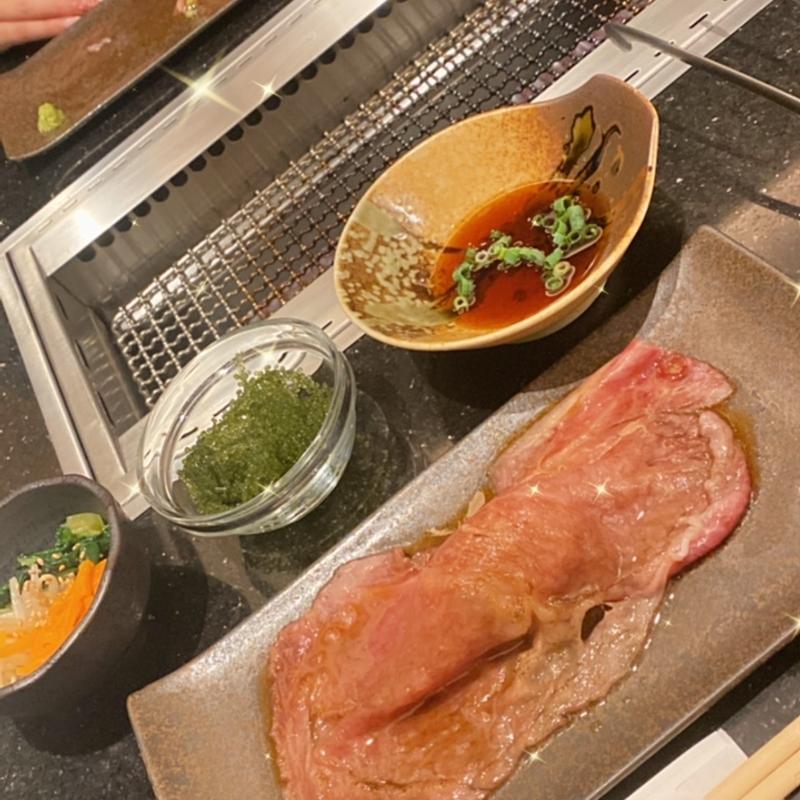 肉寿司(もとぶ牧場 那覇店)